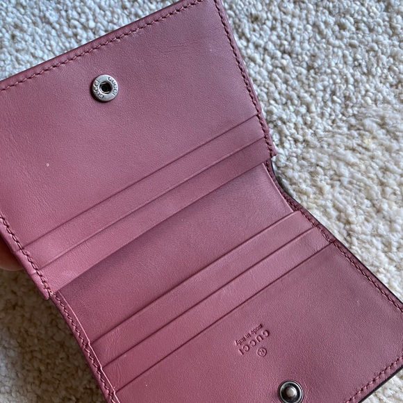 SOLD Gucci floral wallet - Picture 7 of 9
